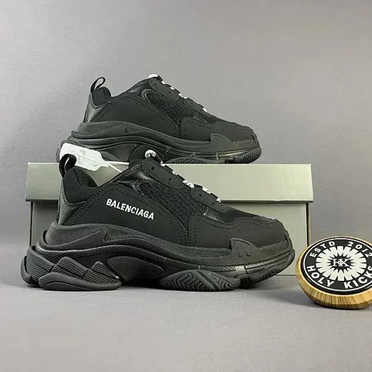  Balenciaga Triple S