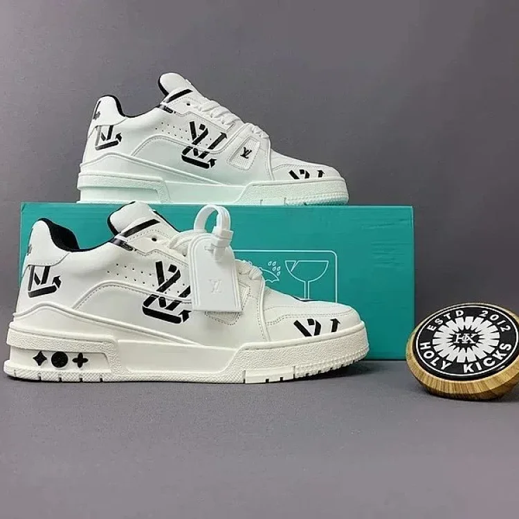LV TRAINER SNRAKERSA